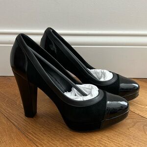 Banana Republic Neve platform pump heels black patent and suede size 7